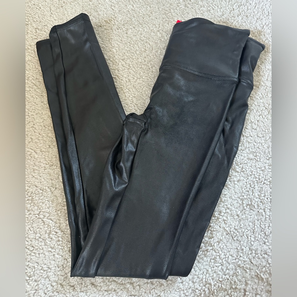 Spanx Faux Leather Leggings size Small LIKE NEW 🖤